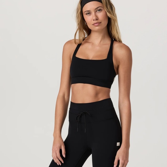 NWT Vuori Daily Form Bra - S, Black - Picture 2 of 4